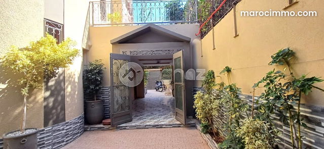 Villa à vendre 324 m², 7 chambres Amerchich Marrakech — Marrakech