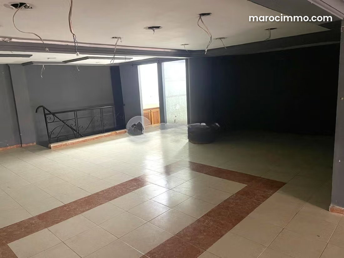 144 m² Commercial Premises with Mezzanine in Casablanca Finance City — Casablanca