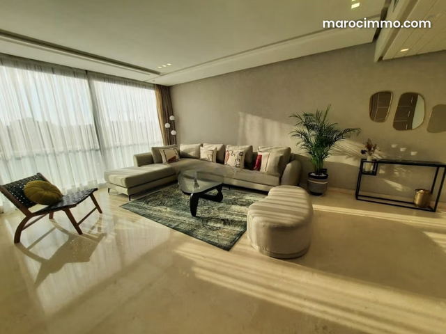 Location d'un appartement à Ferme Bretonne Hay sans vis à vis 116 m². Meublé — الدار البيضاء