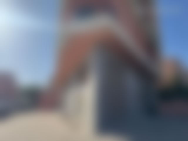 Commercial premises for rent in Guéliz, Marrakech, on a street corner — Marrakesh