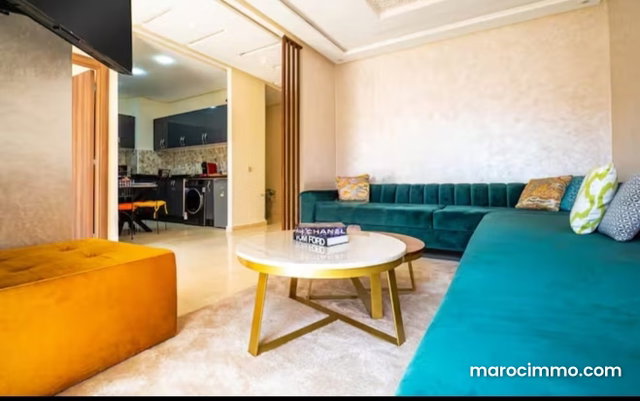 Bel studio à vendre á madam plaza. Surface de 61 m². Meublé — 3