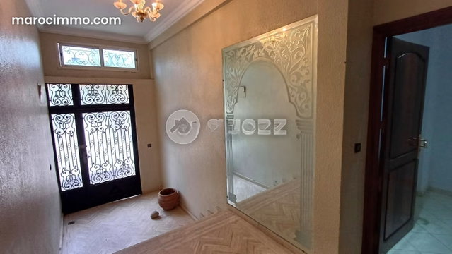 Maison à vendre 121 m², 6 chambres Oulfa Casablanca — 2
