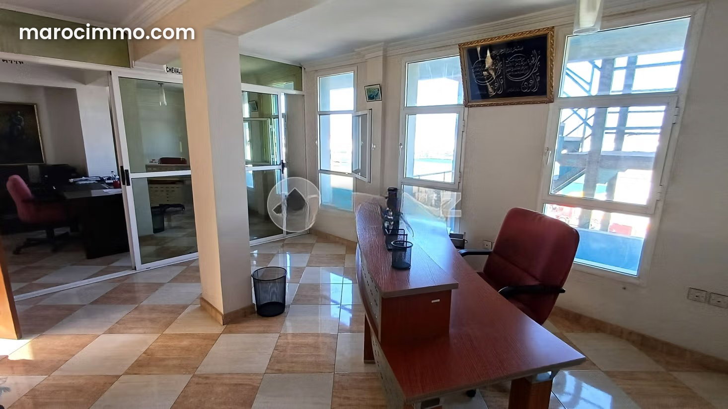 Bureau 48 m² avec parking, Port Tanger ville, proche Free Zone — Tanger