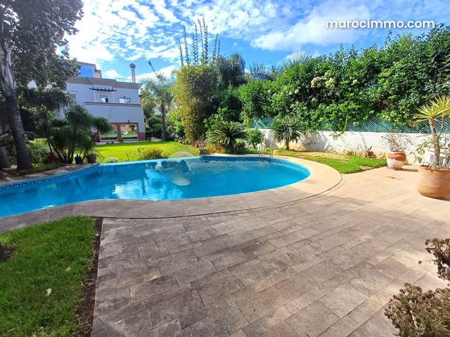 Villa à vendre 1 000 m², 5 chambres Californie Casablanca — الدار البيضاء