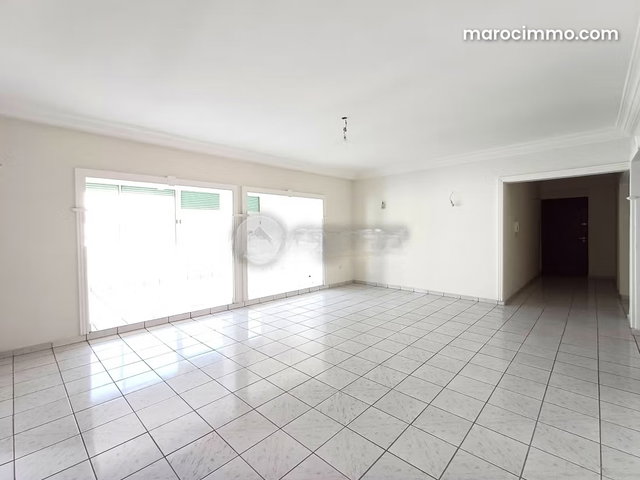 Appartement à vendre 169 m², 2 chambres Les Hôpitaux Casablanca — 2