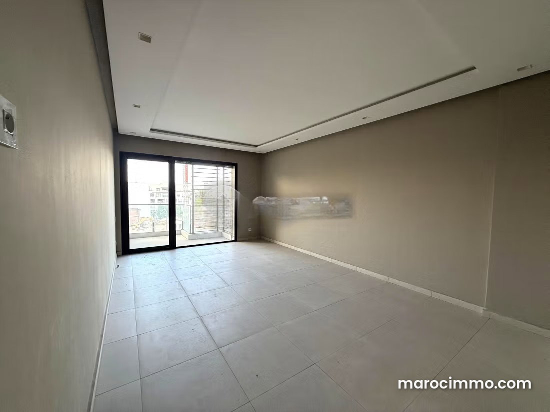 Brand-New Apartment with Terrace in Oasis, Casablanca — Casablanca