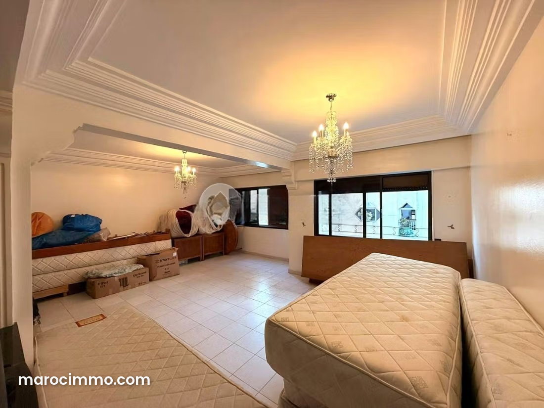 3-Room Apartment in Ben Ejdia, Casablanca, with Garage — Casablanca
