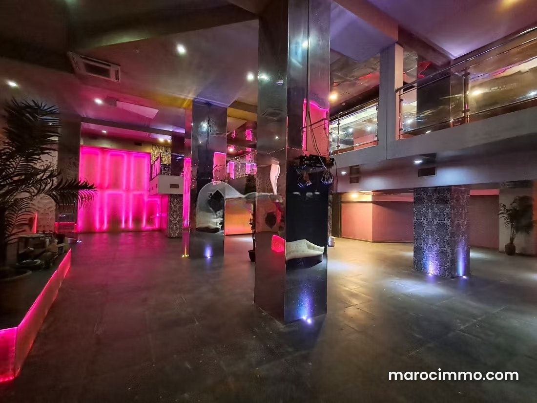 Local commercial 590 m², Triangle d'Or, Casablanca — Casablanca