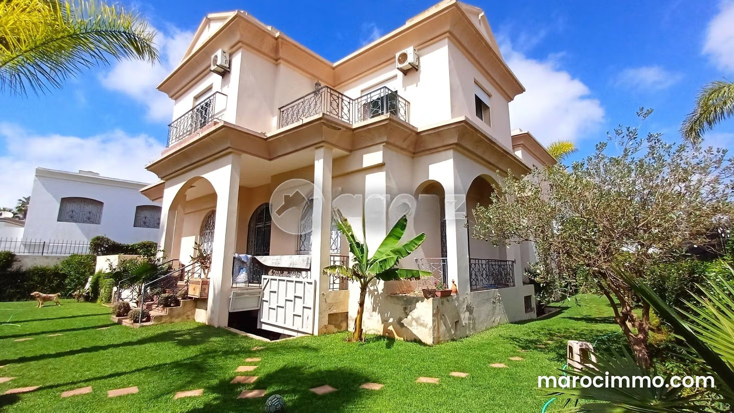 Villa 700 m² avec 7 suites, jardin arboré à Sidi Maarouf, Casablanca — Casablanca