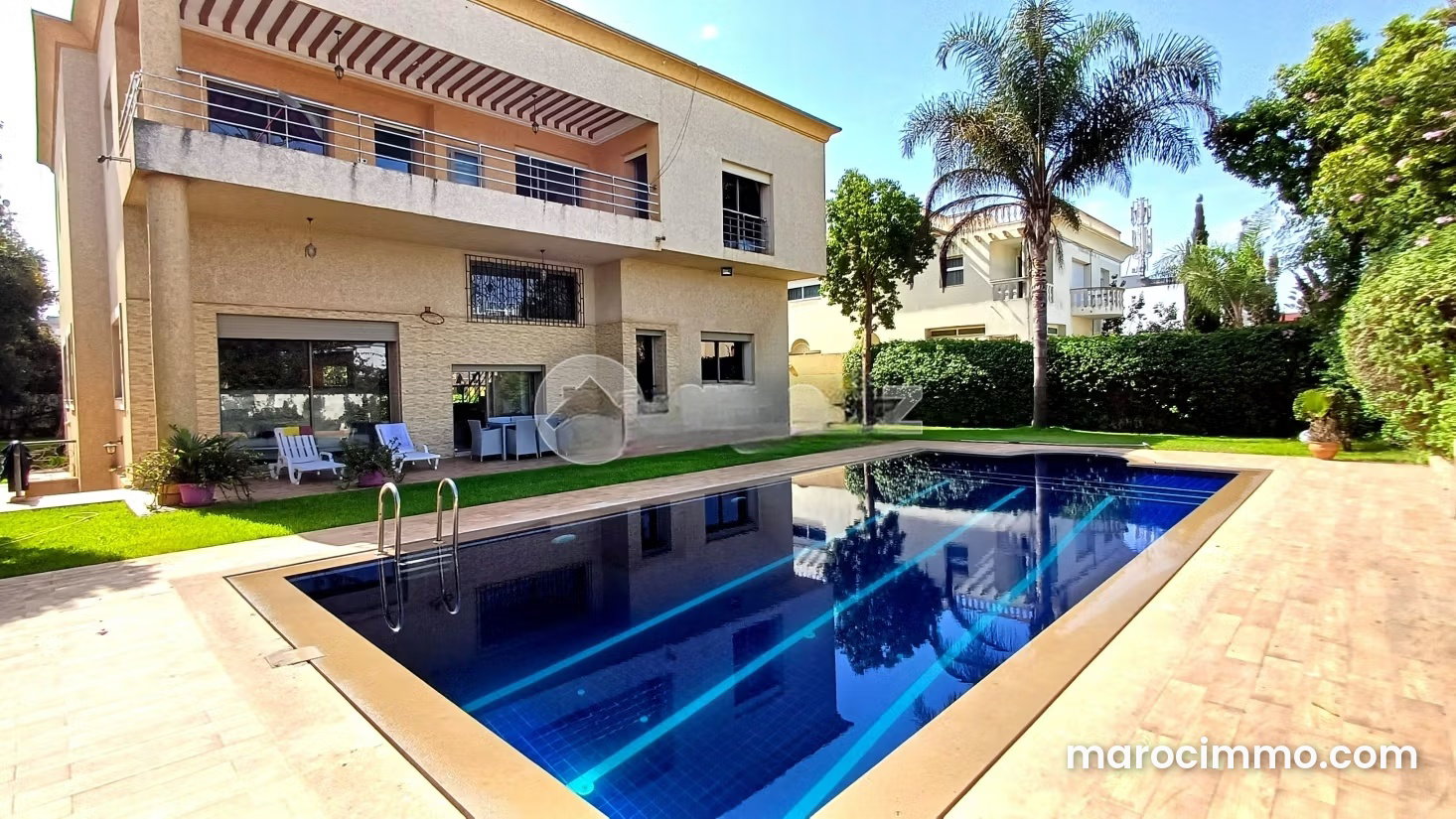Villa neuve 955 m², piscine et jardin, La Siesta Mohammedia — Mohammedia