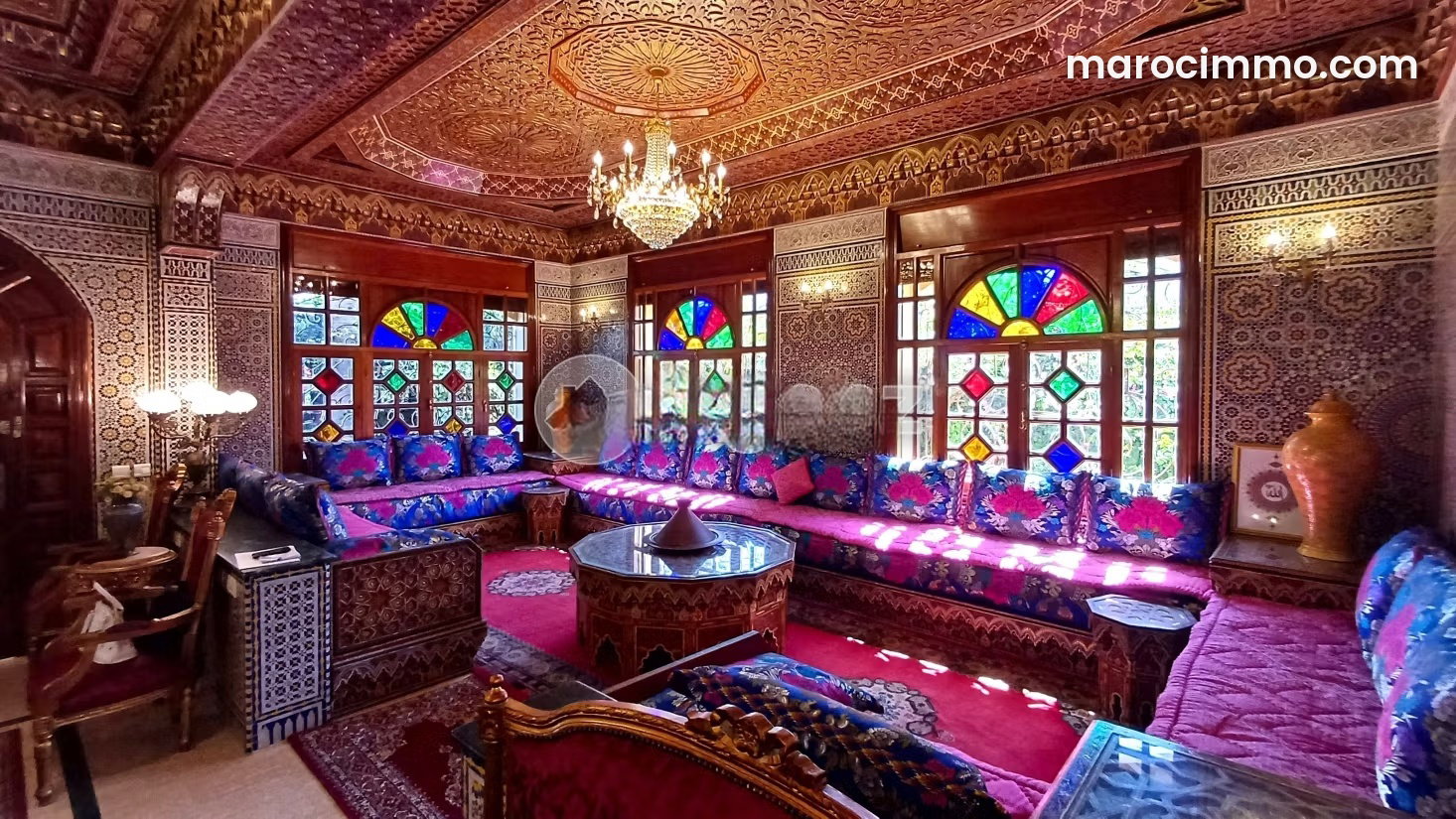 Villa 397 m², 5 chambres et hammam traditionnel, Sidi Maarouf — Casablanca
