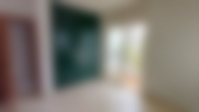Appartement 5 pièces à Marjane Tanger, lumière et vie de quartier — 2