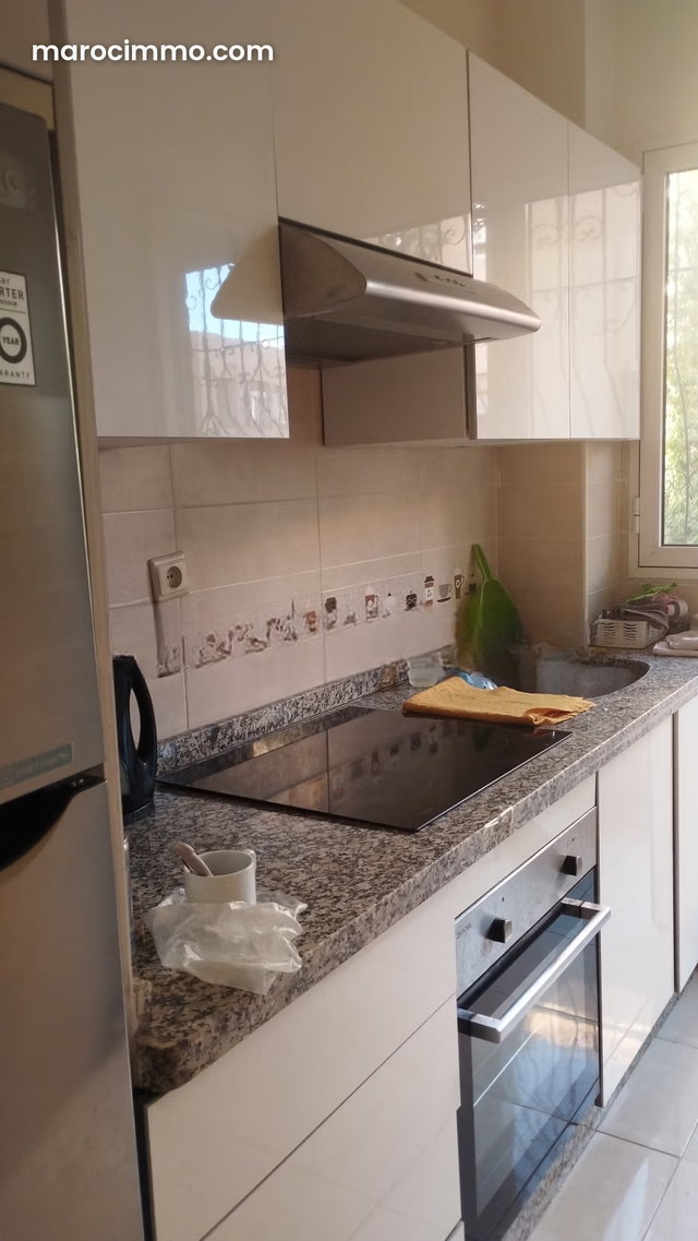 Appartement à vendre à Route de Safi. Surface totale 52 m². Bien meublé — 3