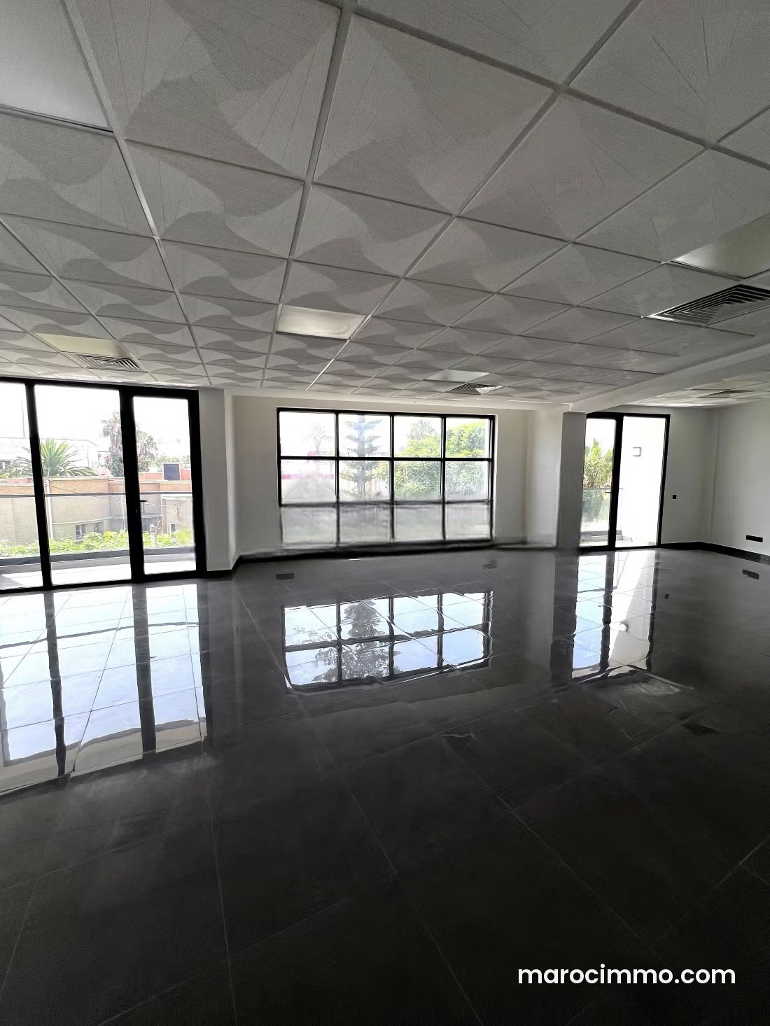 New 74 sqm Office, Franceville, Casablanca, Air-Conditioned with Parking — Casablanca