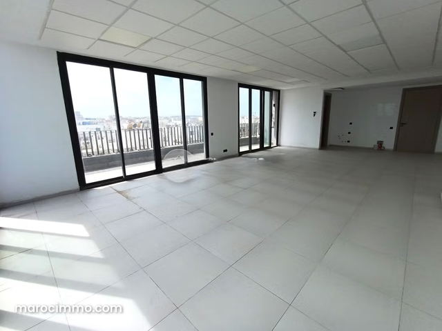 LA CORNICHE BUSINESS AND LIVING Ô MAISON Bureau à vendre 86 m² Bourgogne Ouest Casablanca — Casablanca