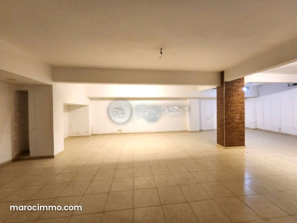 Commerce à vendre 400 m² Tilila Agadir