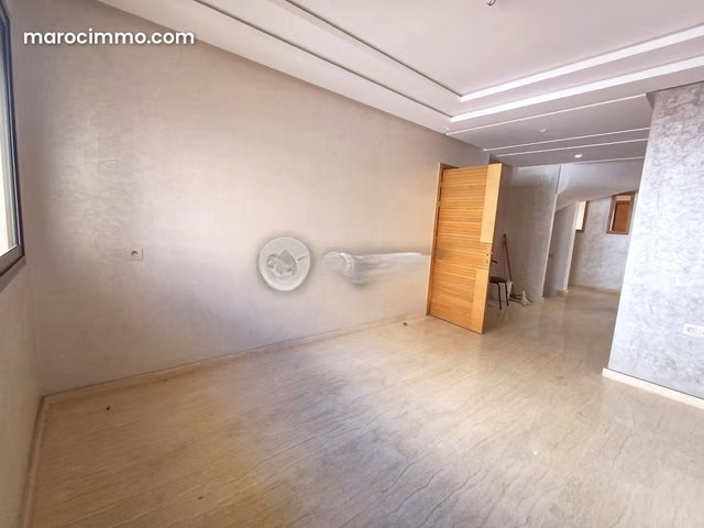 Duplex à vendre 256 m², 6 chambres Oulfa Casablanca — 2