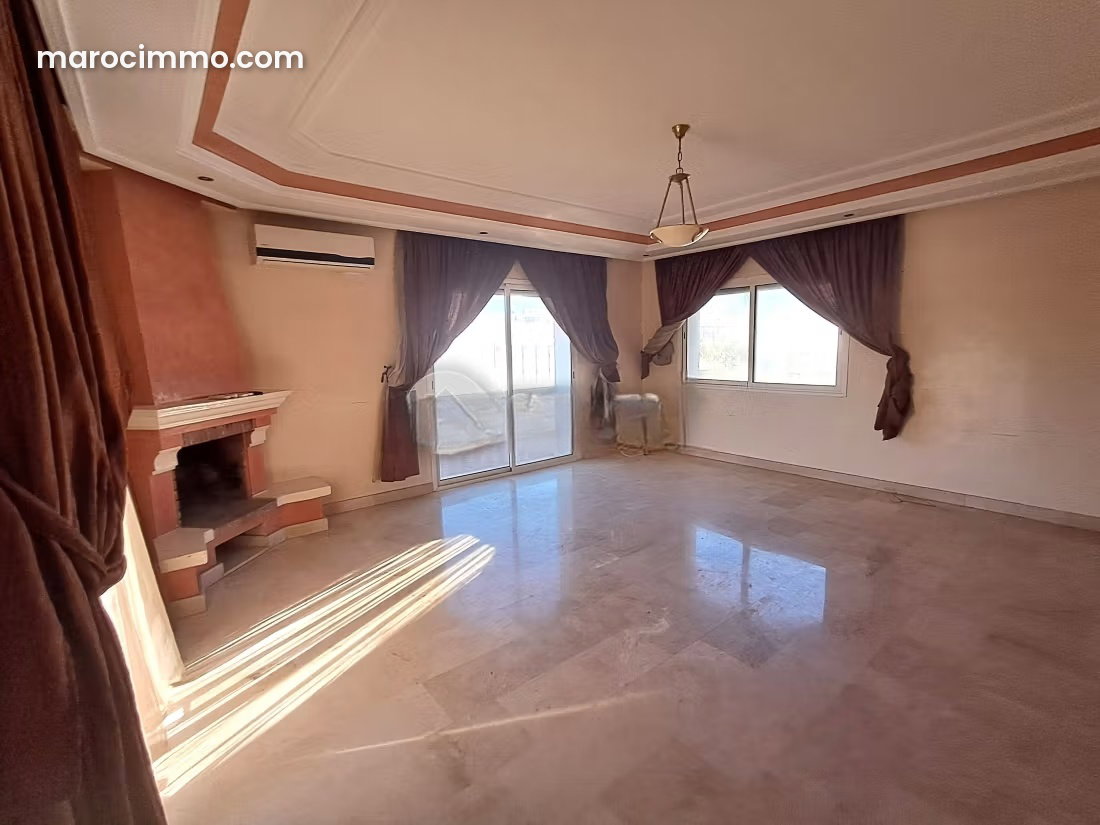 460 sqm Villa with Hammam and Fireplace for Sale in Dar Bouazza — Dar Bouazza