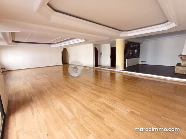 Appartement à vendre 280 m², 4 chambres Racine Casablanca — 3
