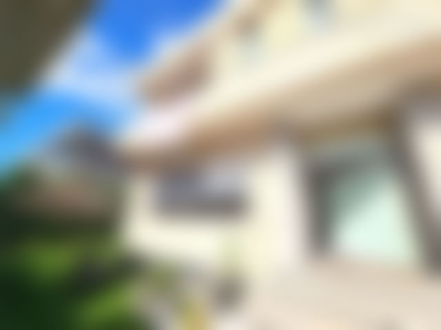 351 sqm Villa, 5 Bedrooms, Garden and Garage in Central Bouskoura — Bouskoura