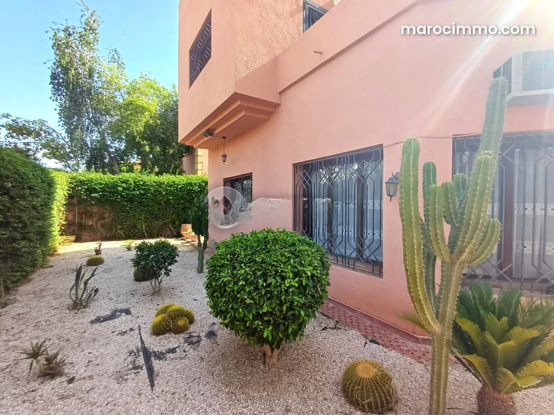 1,512 sqm villa, 9 bedrooms with pool, Hay Targa, Marrakech — Marrakesh
