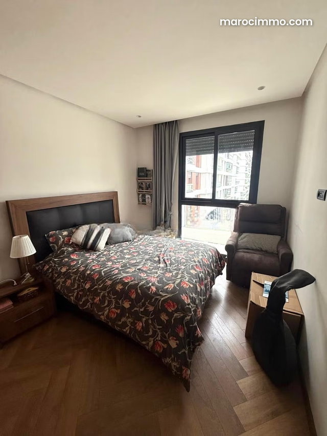Superbe appartement à louer — 4
