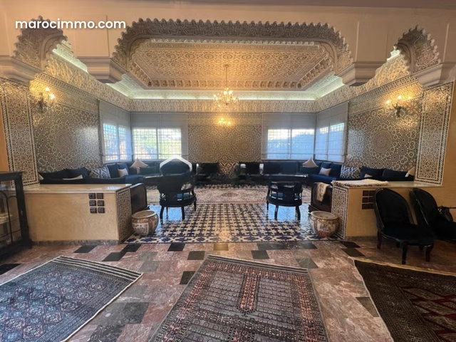 Villa de 836 m² à Casablanca — 3