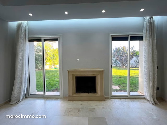À Louer: Magnifique Rez de Jardin de 677 m² avec Jardin Privatif de 494 m² – Résidence Prestigieuse Avec Piscine — 4