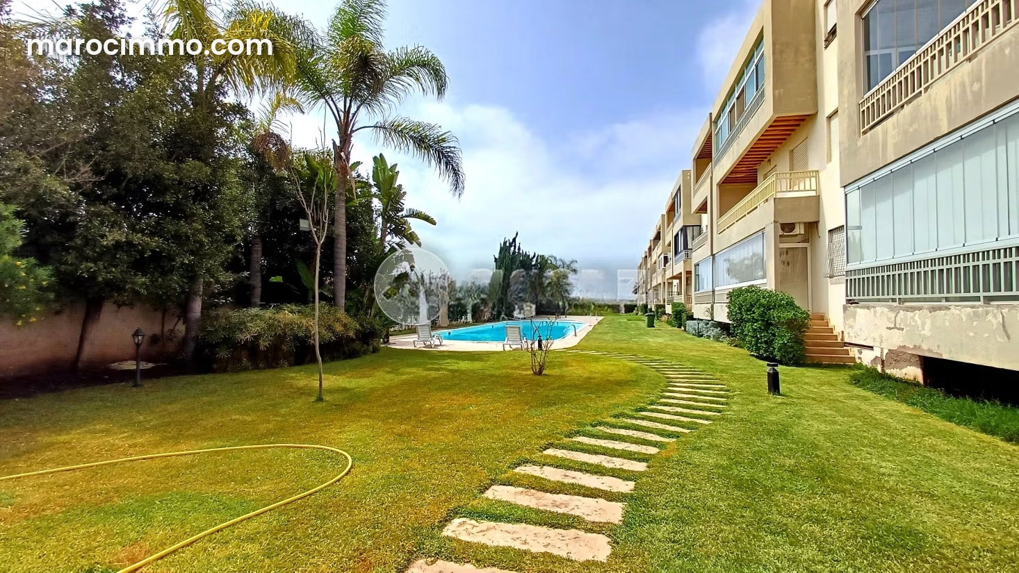 Appartement 87 m² avec piscine et jardin à Dar Bouazza — Dar Bouazza