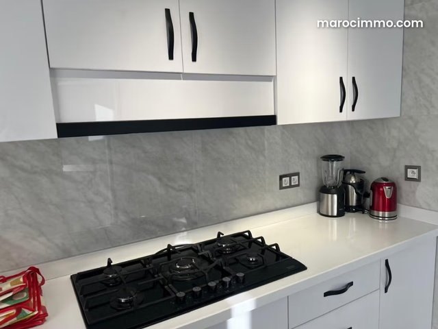 Appartement à vendre à Boukhalef. 3 chambres agréables. Meublé — 4