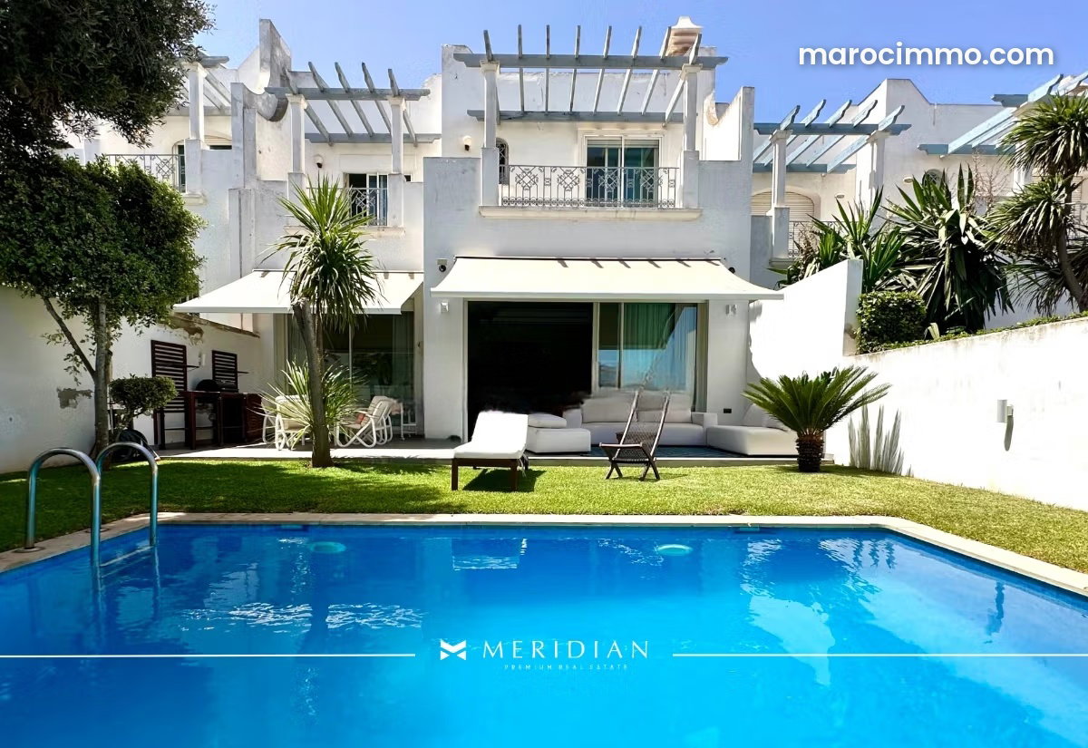 Sea-View Villa in Aïn Diab, Casablanca: 500 m² with Swimming Pool — Casablanca