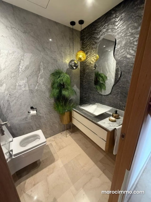 T4 OF 180M² – 3 BEDROOMS — 2