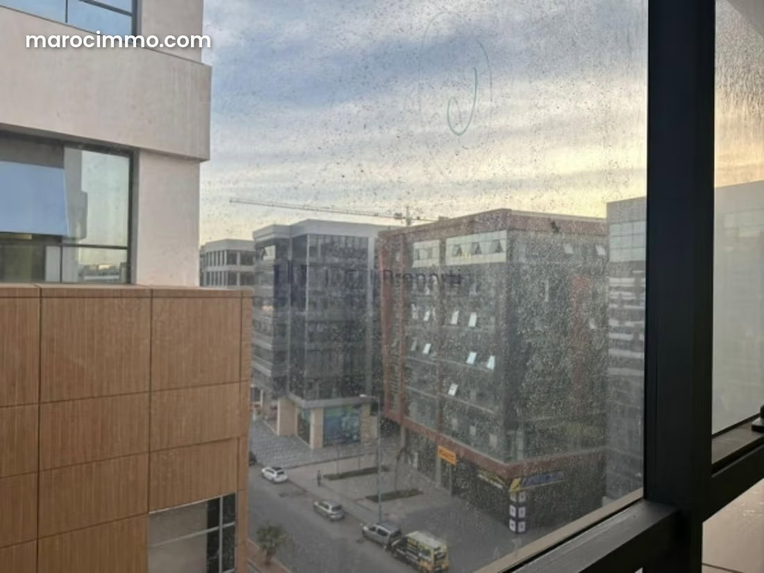 Bureau 162 m² à Sidi Maarouf Casablanca, immeuble contemporain — Casablanca