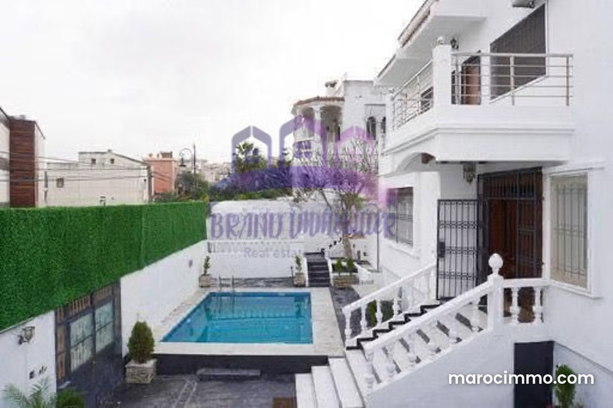 Belle villa de 7 chambres à louer à TANGER