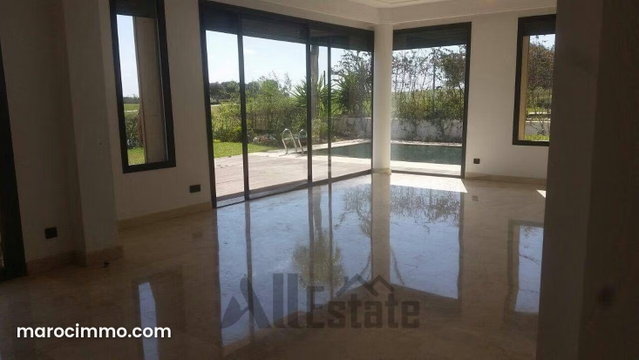 Villa jumelée vide à louer – Bouskoura Golf — 2