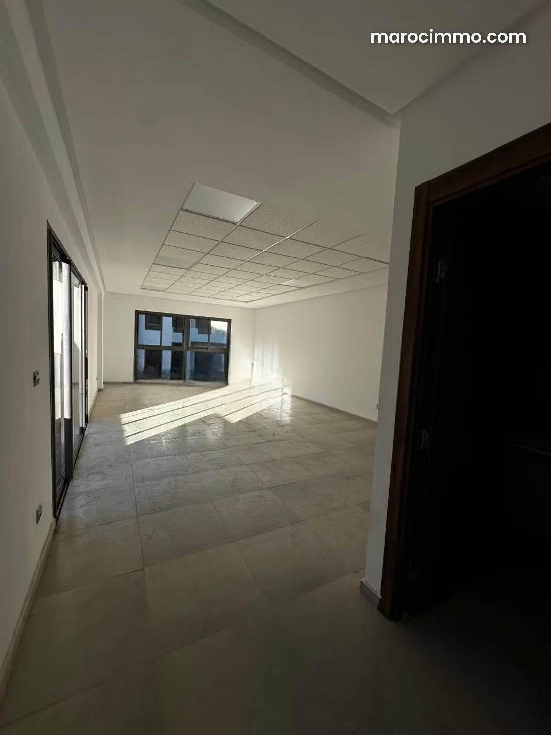 Bureau 36 m² à vendre, Bouskoura centre, parking inclus — Bouskoura
