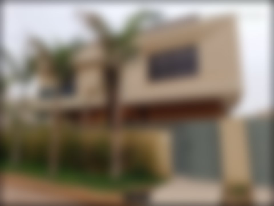 Villa contemporaine 360 m², piscine et jardin à Hay Targa