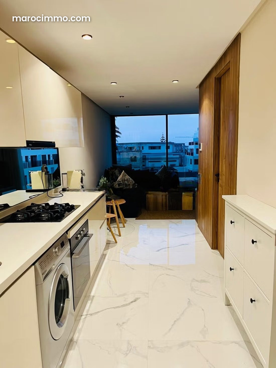 Furnished 54 m² Apartment with Terrace and Garage, Bourgogne, Casablanca — Casablanca