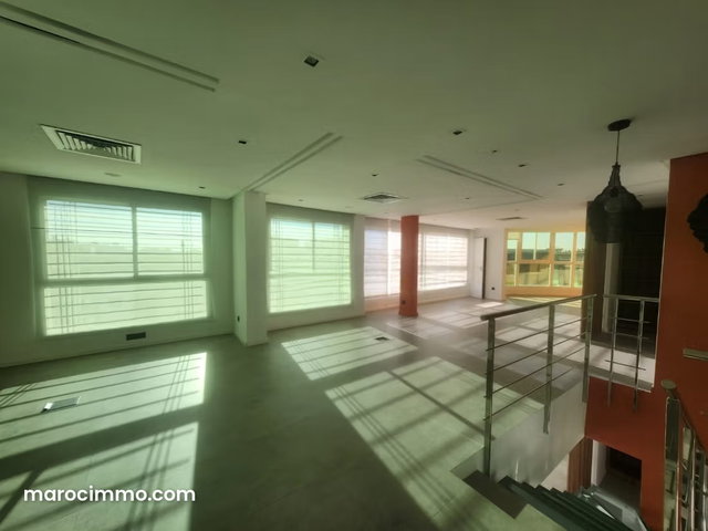 Maarif – Superbe bureau duplex de 217 m — 3