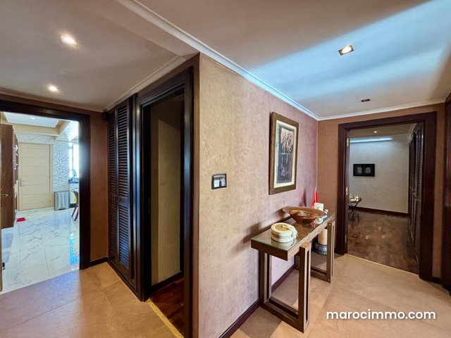Magnifique appartement dernier étage avec terrasse 14m2 — 2