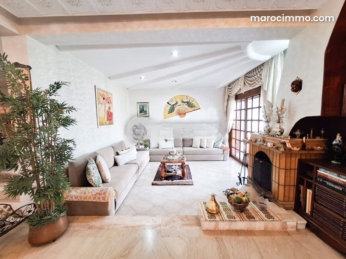 Villa 609 m² à vendre Aïn Diab, Casablanca, 5 chambres, jardin — Casablanca