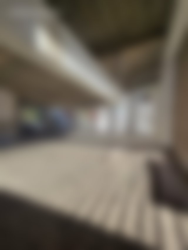 Local commercial 670 m², angle vitré, terrasse, Oasis Casablanca — 3
