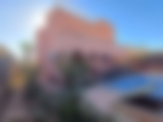 570 m² Villa with Pool and Garden for Sale, Masmoudi, Marrakech — Marrakesh