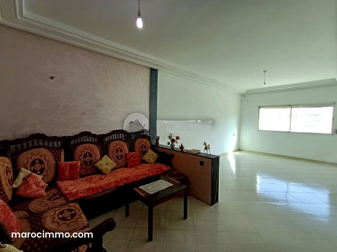 Appartement 96 m², dernier étage avec terrasse, Hay Moulay Abdellah — Fès