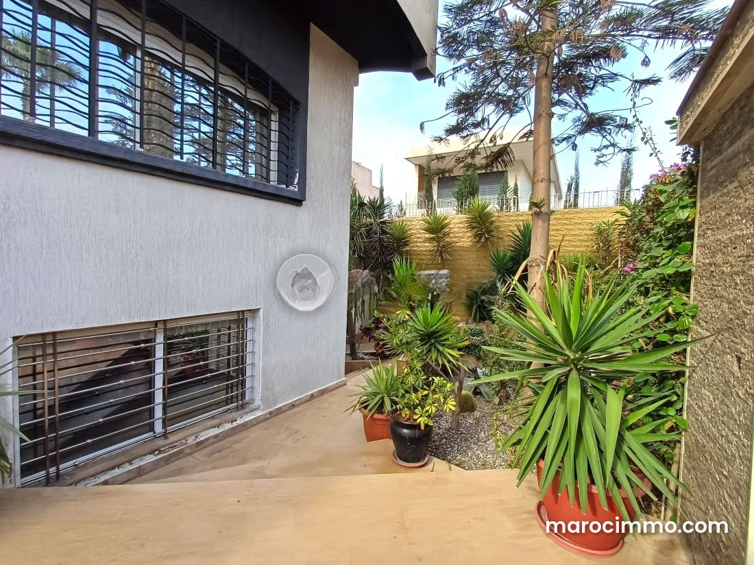 4-Bedroom Villa with Garden, Californie, Casablanca — Casablanca