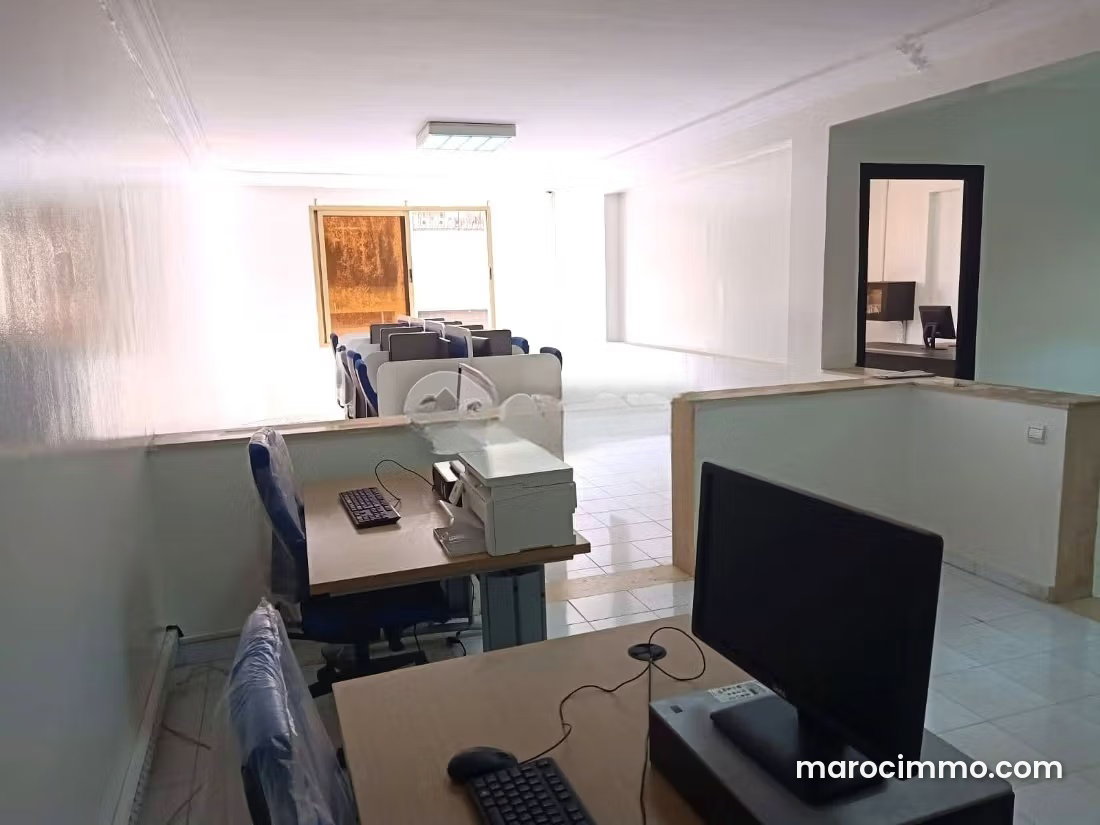 125 m² Office for Rent in Casablanca's Foncière District — Casablanca