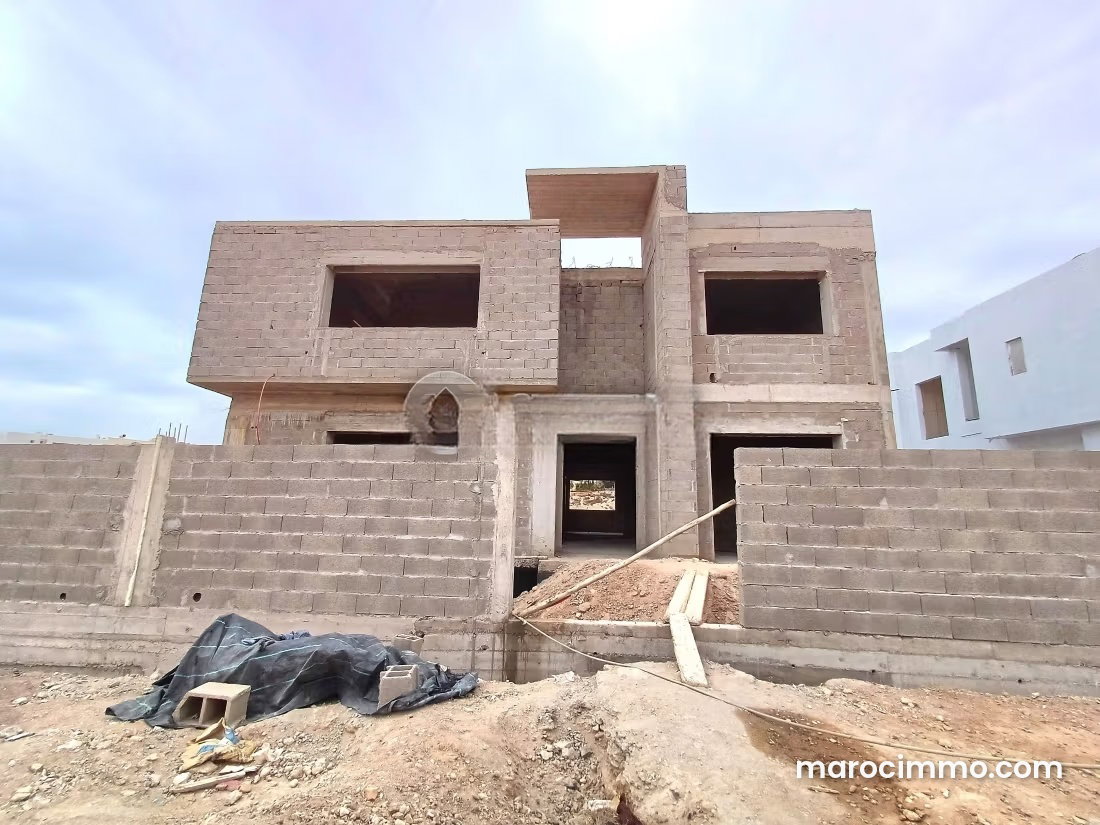 300 m² Villa on a 1,070 m² Plot, Hay Mohammadi, Agadir — Agadir