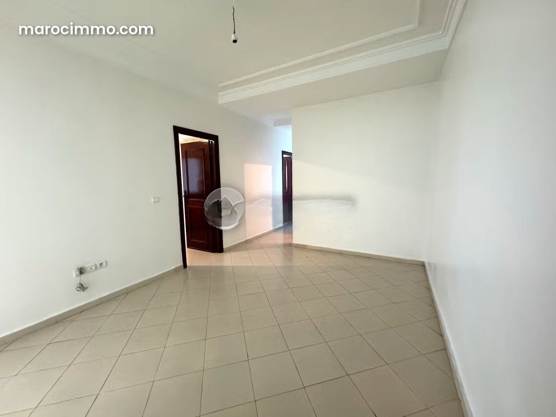4-Room Apartment in Casablanca Finance City, Top Floor — Casablanca