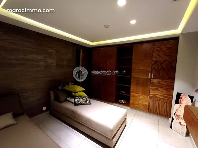 Commerce à vendre 369 m² Les Hôpitaux Casablanca — 5