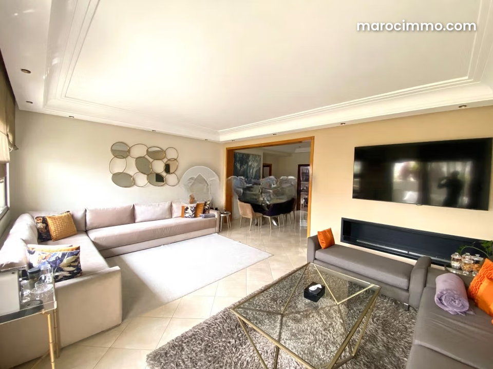 Appartement à vendre 201 m², 3 chambres Les Hôpitaux Casablanca
